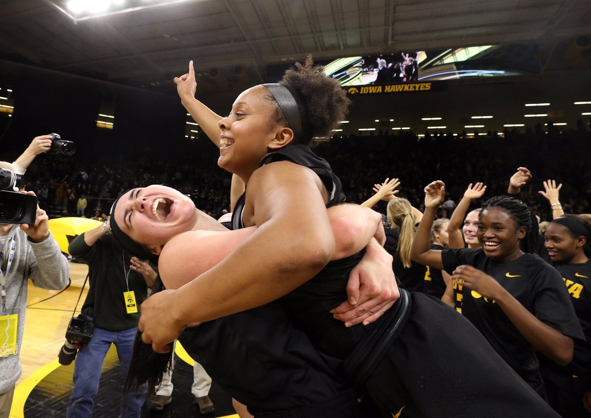IowaWBB's tweet photo. B1G time players make B1G time plays. 

CC: @_1LilT | #Hawkeyes #FightForIowa #IowaCornCyHawkSeries https://t.co/9UcnYR4hwA