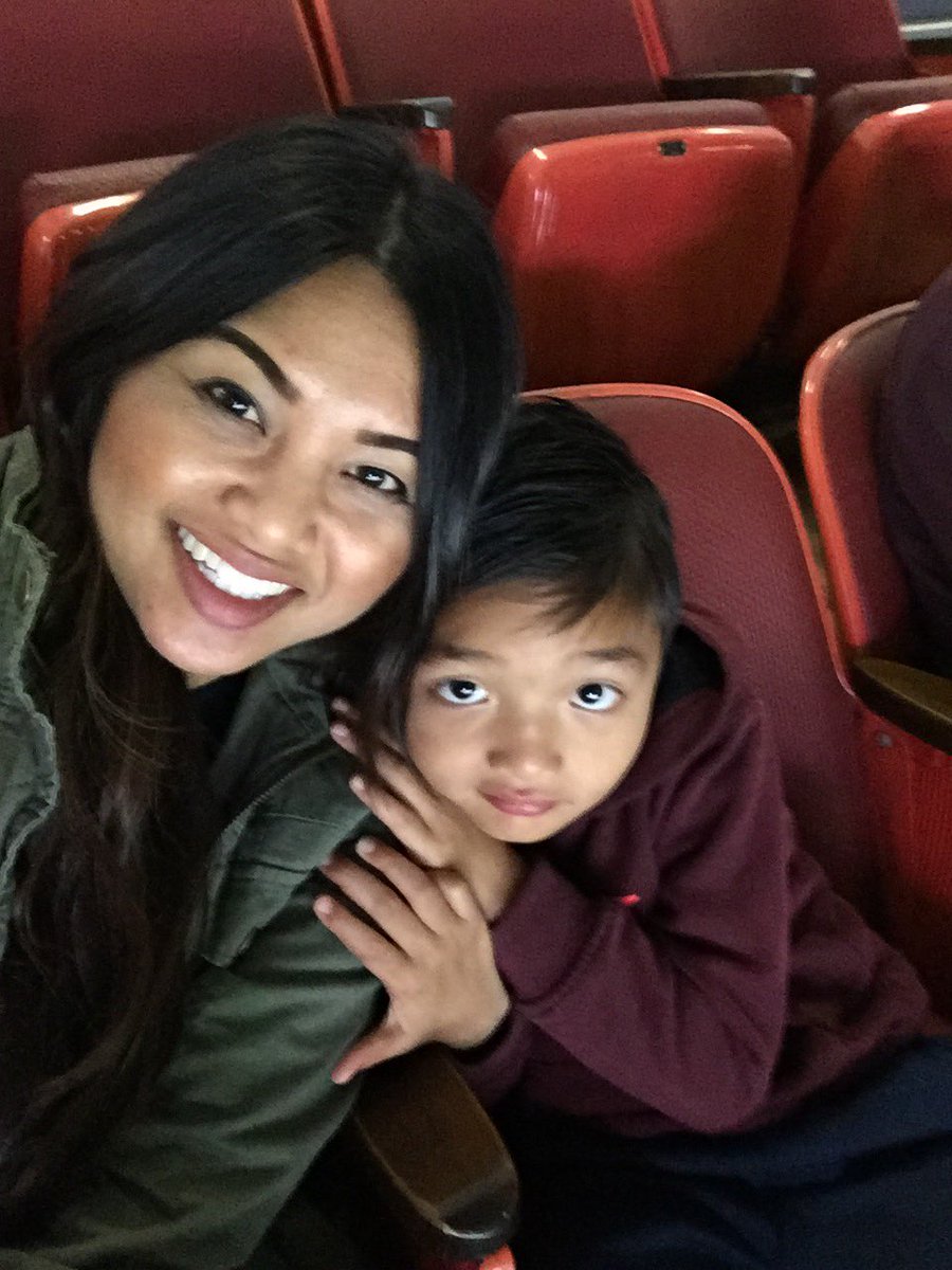 KRAmaylynne's tweet photo. #gullslive https://t.co/RCKl52eJml