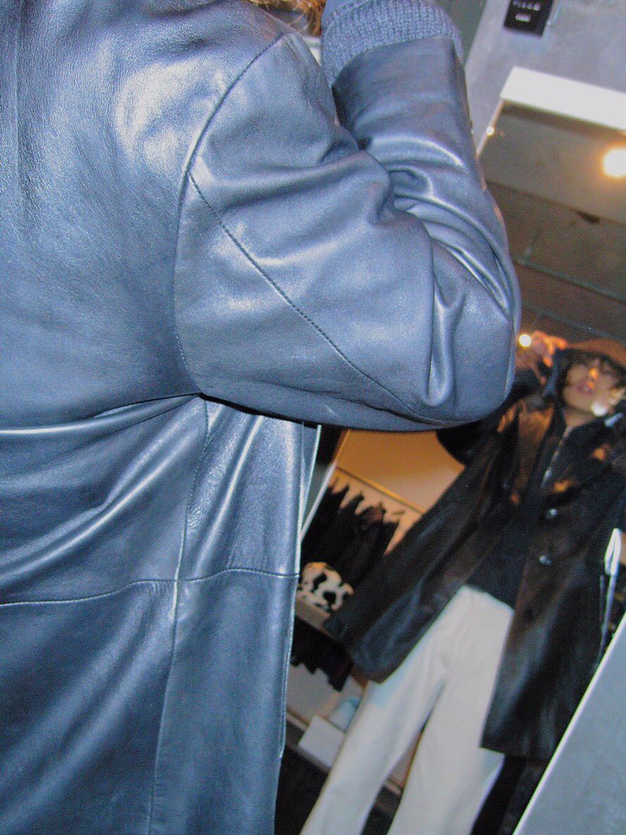 sullentokyo's tweet photo. ONLINE UPDATED 
outer: #commedesgarconshomme WESTERN JACKET
outer2: #jeanpaulgaultier  LEATHER COAT
inner: #miumiu HALF ZIP FOODIE
pants: #pihakapi 
https://t.co/MfAA9FK1na https://t.co/g1VsbfQU23