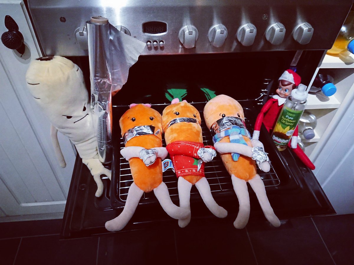 AmberRobson91's tweet photo. Hostile situation in the house this morning, will @AldiUK give refunds due to a traumatised kid? 😂 https://t.co/bKQFoAUkol