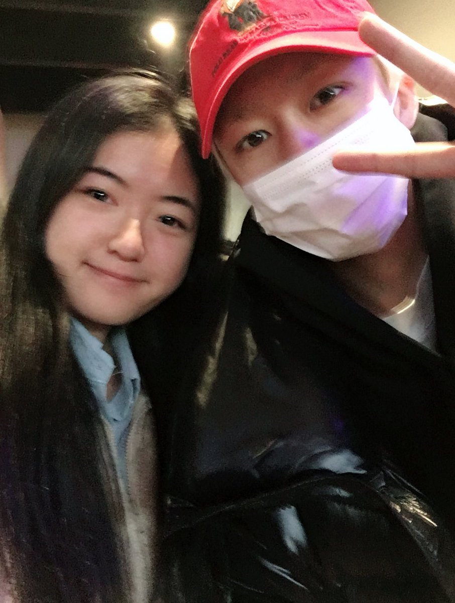 suhdojaes's tweet photo. july 2017-->june 2018-->december 2018 

good things really do happen in life 😢💕💕 i feel so blessed omg https://t.co/XbmDyOXPYL