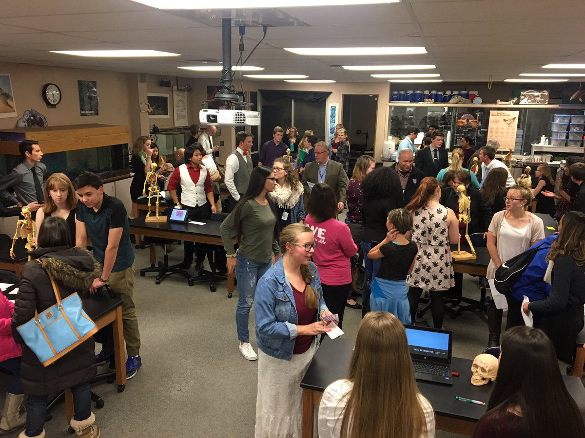 Demonstrations of learning tonight on forensic facial reconstruction brought in big audiences. #SpartanSpotlight <a href="/CSSD11/">Colorado Springs Schooll District 11</a>