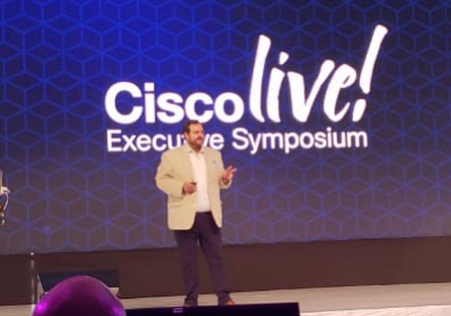 mariodelacruz's tweet photo. Hoy tuve el honor y privilegio de presentar las perspectivas económicas y políticas de México y Latinoamérica ante nuestros principales clientes y socios en el #ExecutiveSymposium en #CiscoLiveLA https://t.co/geTsp3uYN5