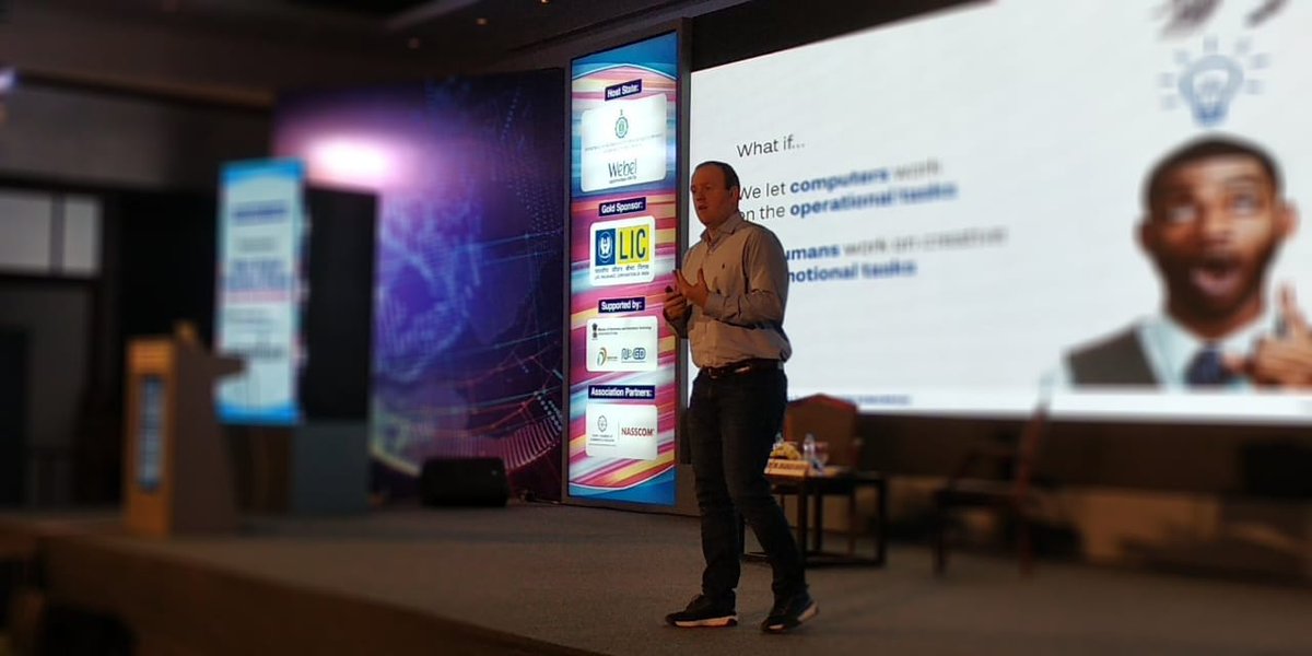 infocomconnect's tweet image. &quot;Man and machine are stronger than man alone&quot; - @StevenVBe is just getting started! Join the digital conversation with him at #INFOCOMCal2018 #DigitalMeetsHuman