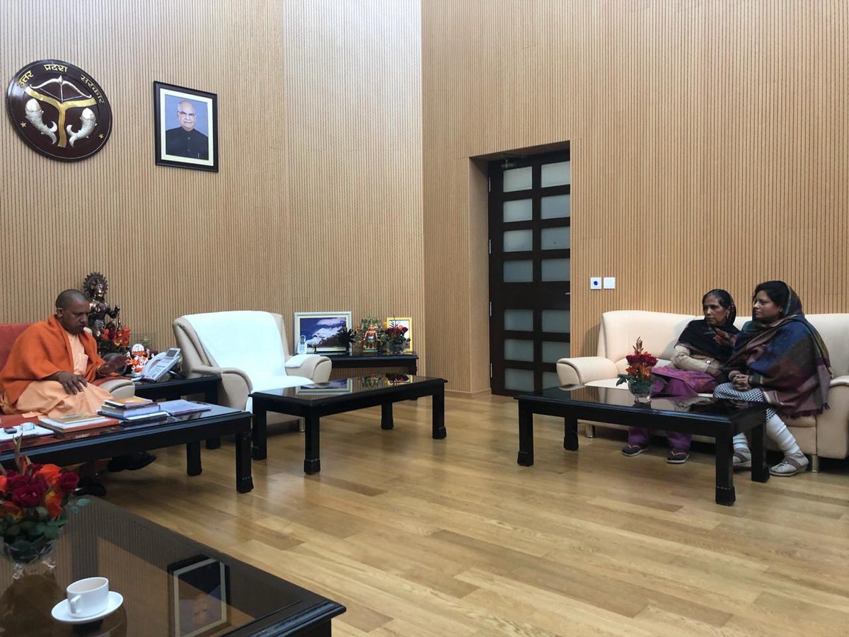 seemay's tweet photo. The murdered Police officialโs family travels from Bulandshahr to the UP CMโs residence in Lucknow to see him. ๐๐พ https://t.co/EXWhGqCEVW