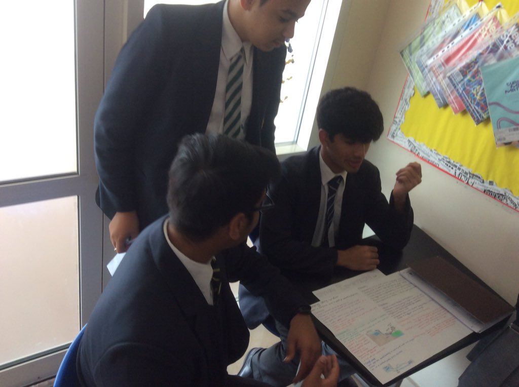 ReptonDXBPhysic's tweet photo. Advertising energy resources to potential customers #blueskyeducation #morethanjusttetests https://t.co/SctLdstxSS
