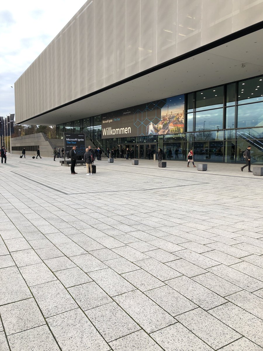 #MSIgniteTheTour #berlin Wen trifft man heute alles?