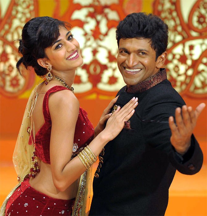 puneethrjkumar's tweet photo. #PowetStarPuneethRajkumar
ಹೇಗಿದೆ ಇವರ ಇಬ್ಬರ ಜೋಡಿ https://t.co/MyamgDSpLs