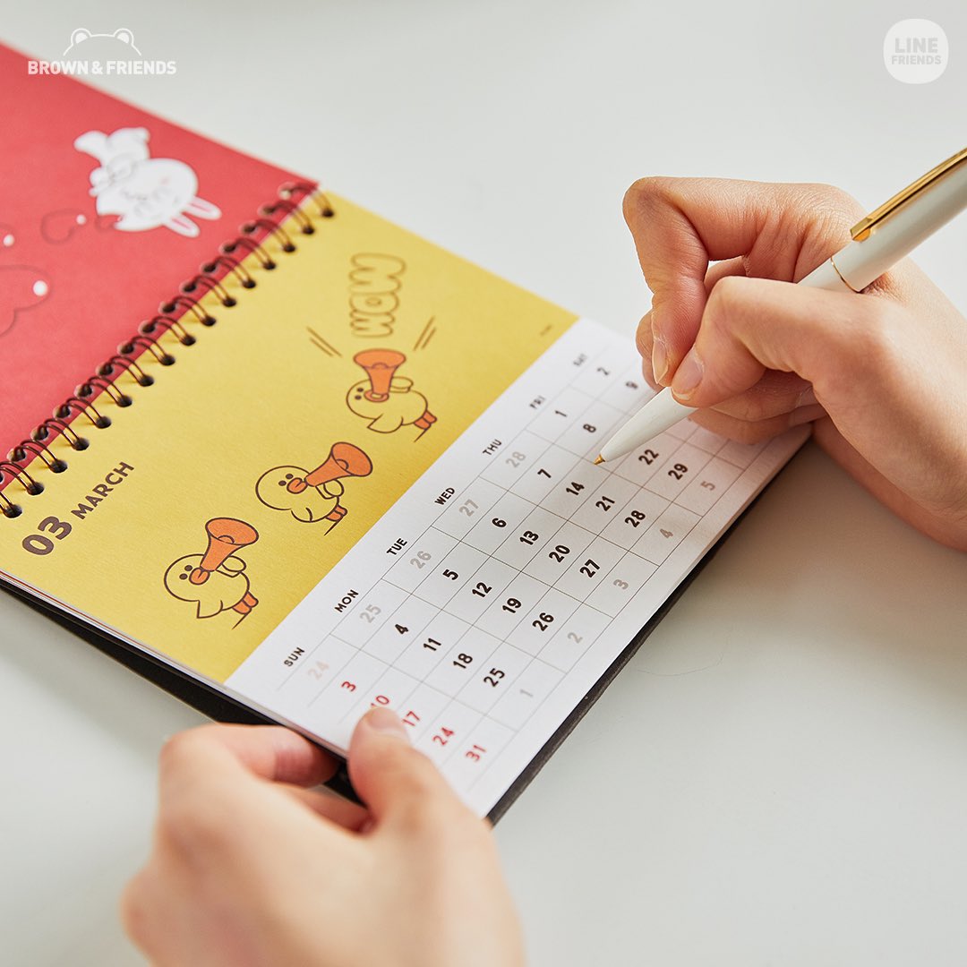 _LINEFRIENDS's tweet photo. New year is just around the corner!
Make the year even better with
BROWN and Friends Mini Calendar 📆

#MiniCalendar #BROWN #SALLY #CONY #LINEFRIENDS https://t.co/LfKowwu0Fm