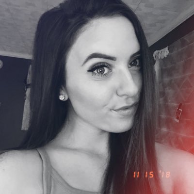 ashleysedelnick's tweet photo. #NewProfilePic https://t.co/u7Kk5EeLUj