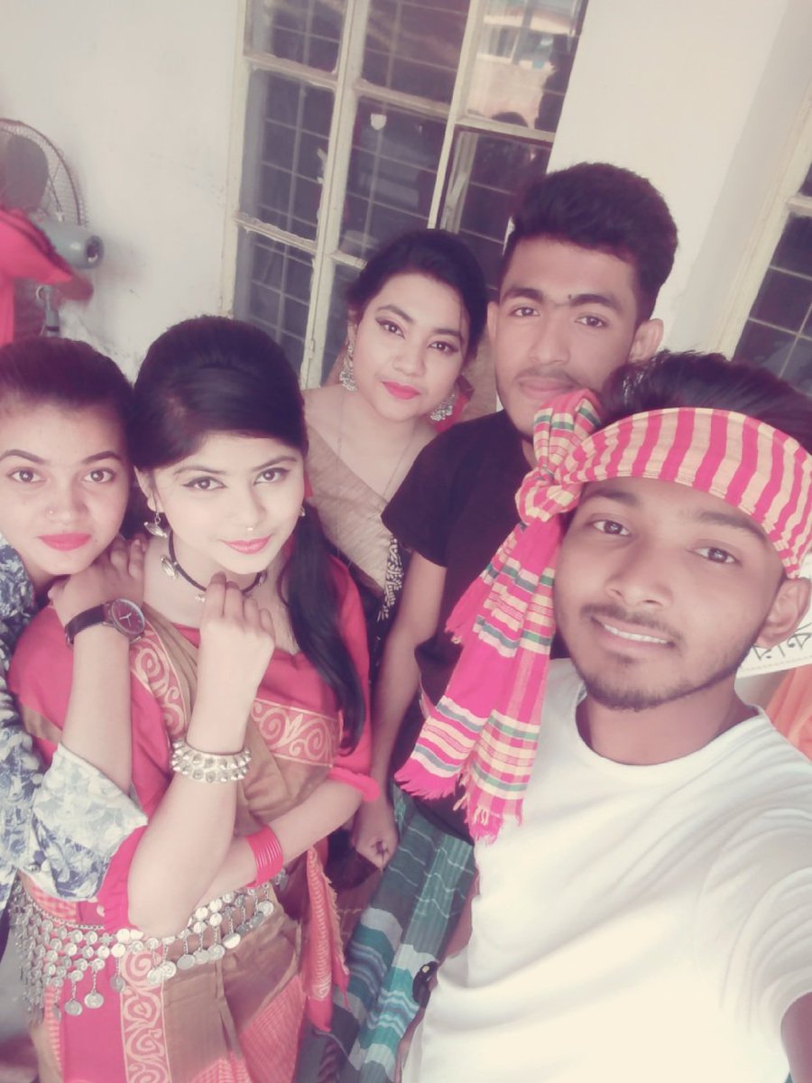 FarjanaDolon's tweet photo. #Clg_prgrm
#lOtS_oF_fUn🥰🥰🥰 https://t.co/Xh2IcecN6k