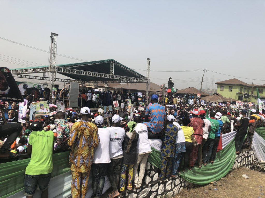 OfficialPDPNig's tweet photo. Coming Live from Mapo Hall, Ibadan, Oyo State, Venue of the @OfficialPDPNig South West Presidential Zonal Rally. PDP Supporters from Lagos, Ogun, Osun, Ekiti and Oyo States have all converged at the Mapo Hall, awaiting the arrival of the Candidate and other leaders https://t.co/vGATM8Zquu