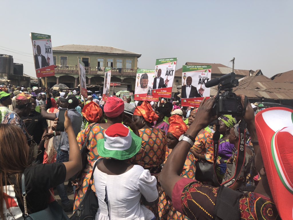 OfficialPDPNig's tweet photo. Coming Live from Mapo Hall, Ibadan, Oyo State, Venue of the @OfficialPDPNig South West Presidential Zonal Rally. PDP Supporters from Lagos, Ogun, Osun, Ekiti and Oyo States have all converged at the Mapo Hall, awaiting the arrival of the Candidate and other leaders https://t.co/vGATM8Zquu