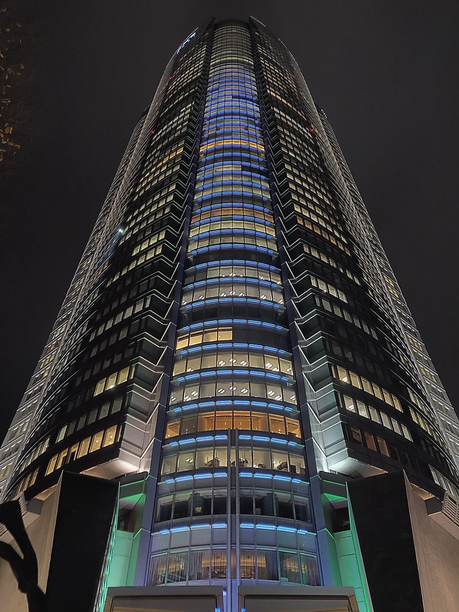 lapastillaroja's tweet photo. Roppongi Hills https://t.co/2y1LlN8kxS