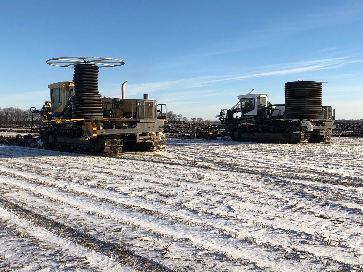 GridlineTile's tweet photo. Both plows are up and going strong. Mother Nature hasn’t shut us out yet. https://t.co/5uVJRlHUkQ