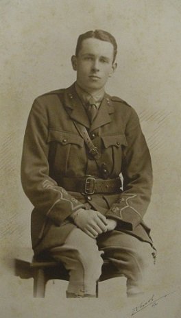 BoothamWW1's tweet photo. In Memoriam: John Lancelot Gibson, killed in action in France on the 27th May, 1918, aged 22 years. https://t.co/LqKXtqfoQD #WW1 #Bootham https://t.co/EyDnsbILzH