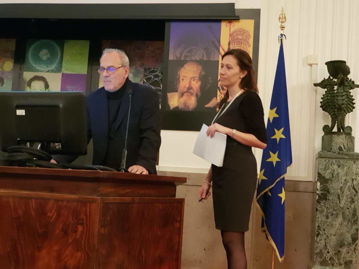 Ornelsss's tweet photo. 2 days ago I had the privilege to talk at the First Scientific Symposium on #Health and #ClimateChange with a speak on #CC and #migration in Pocchiari auditorium at ISS @istsupsan @stefano_vella #healthandclimate #HCC2018 https://t.co/wp3DFWIjed