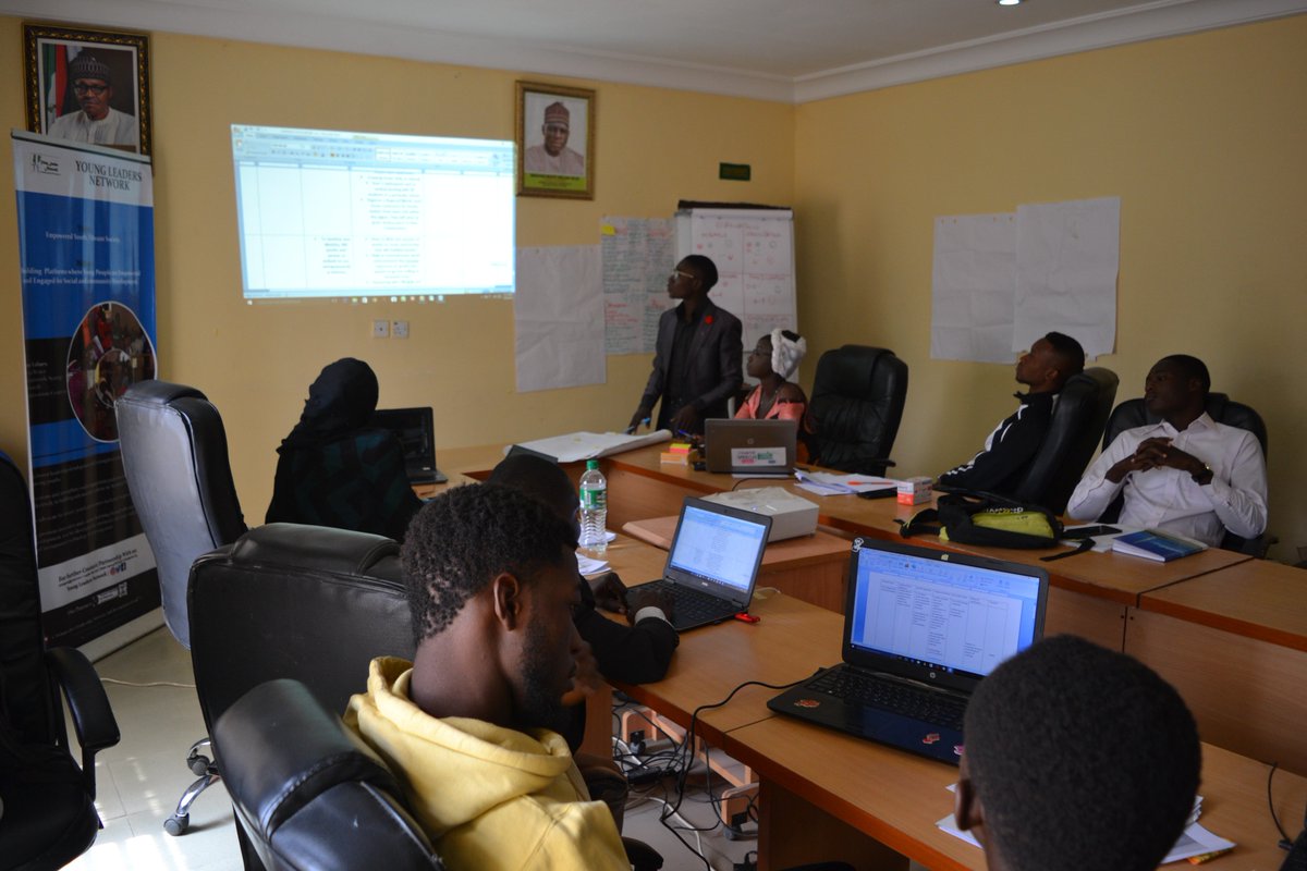 YoungLeadersN's tweet photo. Brainstorming session on Young Leaders Network thematic areas....who can we better serve our community? #StrategicPlanning #Next3Years #YLN https://t.co/mEcW8SY6Kh