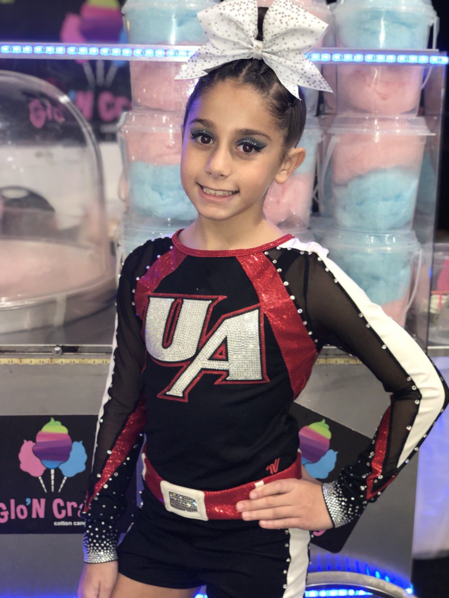 gloncrazy's tweet photo. @gloncrazy was so excited to be apart of the @ultimateallstars competition this past weekend! #gloncrazy #UA
SOOO MUCH FUN!!!!! πβ€οΈπ€ππΌπ https://t.co/8Nqbp1vxEH