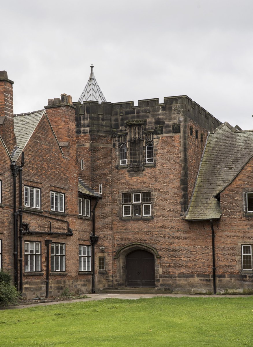 construction_mc's tweet photo. Throwback to our Houldsworth Hall major refurbishment. The Grade II listed building needed structural upgrades as well as refurbishing the 58 bedrooms along with the bathrooms, kitchens and communal areas. #ThrowbackThursday #Heritage #Listed https://t.co/6BSgDFOrAz