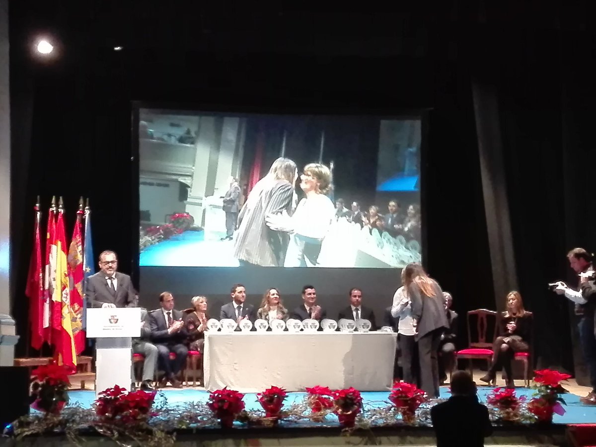 Entrega de menciones especiales a personas o colectivos que han destacado durante el 2018 en #Rioseco #MedinadeRioseco y comarca <a href="/mardecampos/">Mar 45 campo</a>  🏆😄