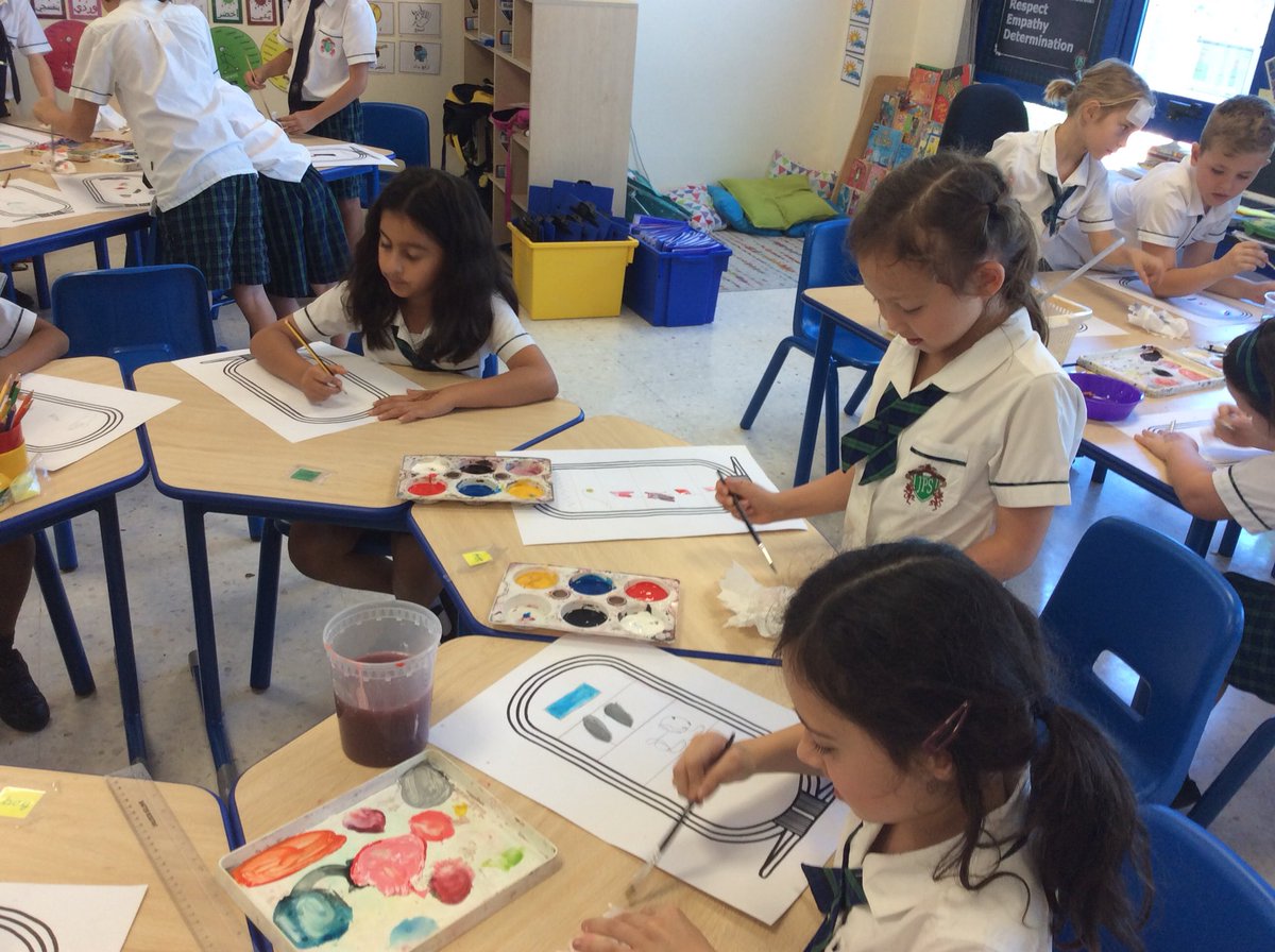 JPS_Year3's tweet photo. 3F are #owningit by using the line, shape and color skills they learnt last week to paint their own cartouche! #jpsyear3F #jpsart #jpssuccess https://t.co/FIZ5ikUprg