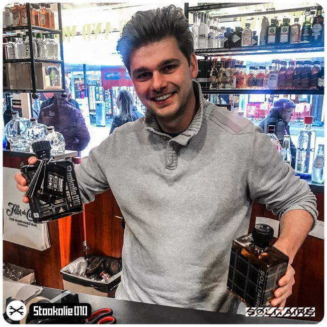 stookolie010's tweet photo. Het langzaam veroveren van de wereld.
Stookolie 010 en Solitaire nu ook te koop in Vlaardingen @ Wines &amp; More!
.
.
#winesandmore #vlaardingen #stookolie010 #blackpepper #spirit #45percent #alcohol #booze #black #cocktails #drinking #drink #drinks #drinkstime #dutch #holland https://t.co/FmCtjAImQH