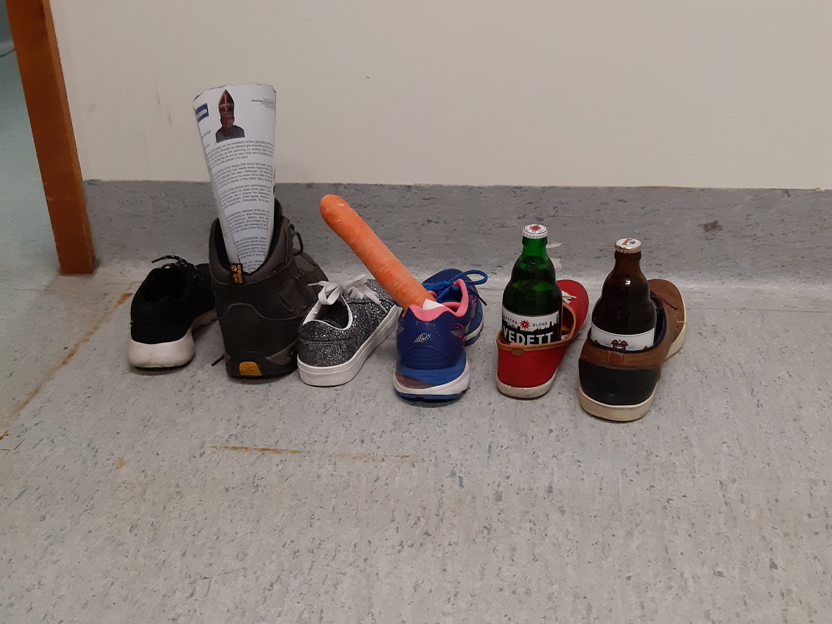 Svanuytven's tweet photo. Never too old for "Sinterklaas" #phdlife #SingleCellForce https://t.co/dIUiawN80N