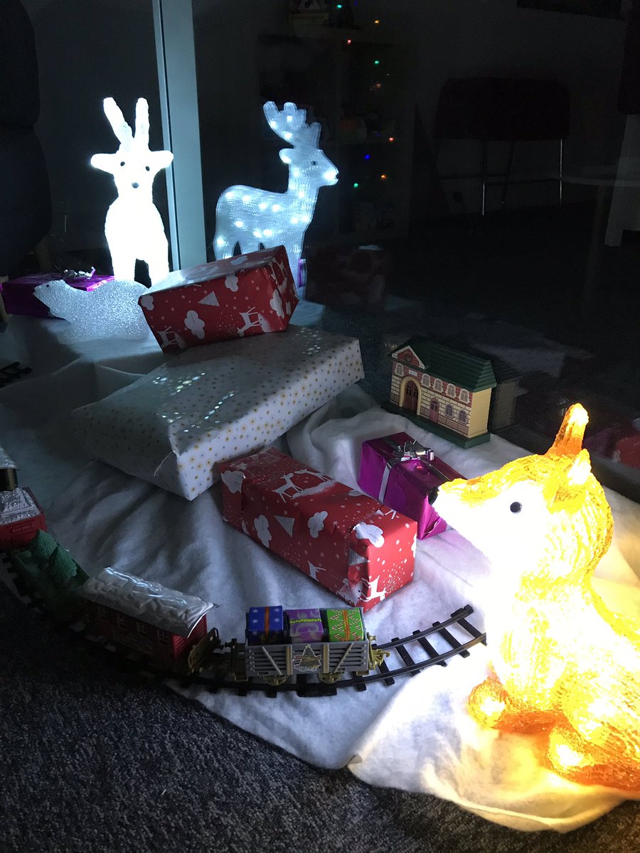 ML_Conserto's tweet photo. La féerie de @_Conserto continue ! C’est Noël aussi à #Rennes 🎉🎁🎄 #xmas #greatplacetowork #cestjardilandautravail https://t.co/AuCKW0zzwE