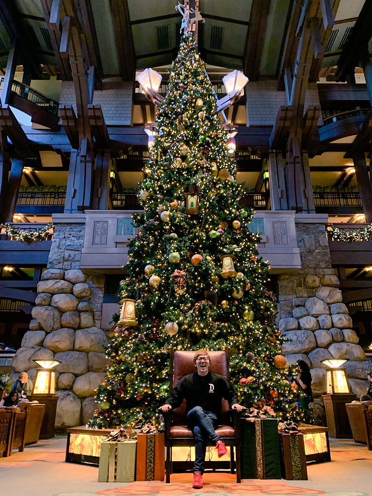 アメリカのディズニーホテルのクリスマスツリーがヤバかった そして