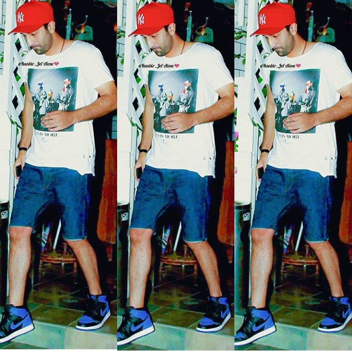 rkholickManyta1's tweet photo. Dam yr why he so much cute😋😍😍😍😍 why why why😍😍😍😍😍😍 I love him alot just love him alot #RanbirKapoor https://t.co/ApGZCUkHP8