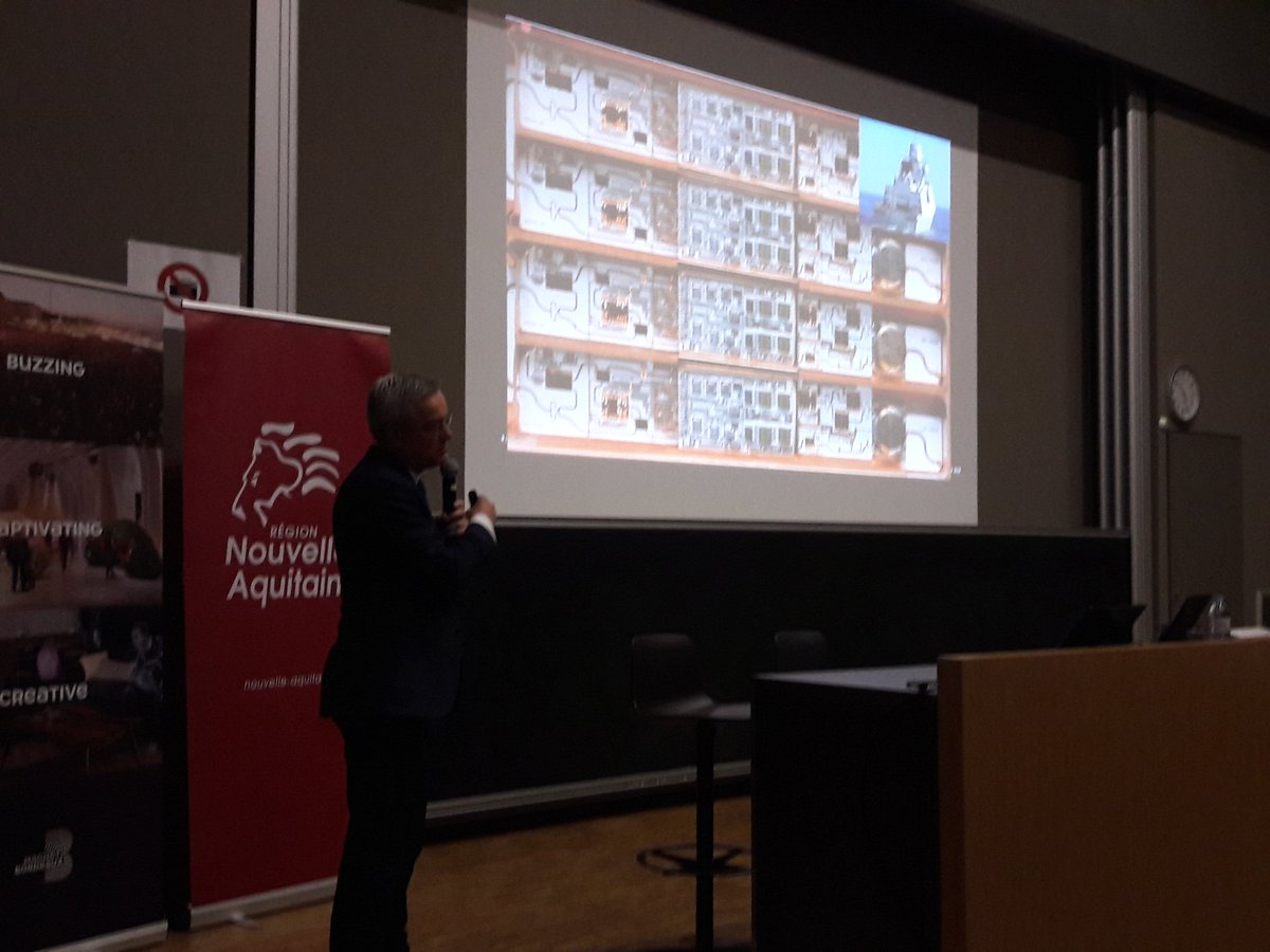 Alpha_RLH's tweet photo. Frank van den Bogaart @TNO_Research explains the evolution from #PhasedArrayRadar toward Automatic #Electronic Scanning #Antenna https://t.co/7FFxjeRfSY