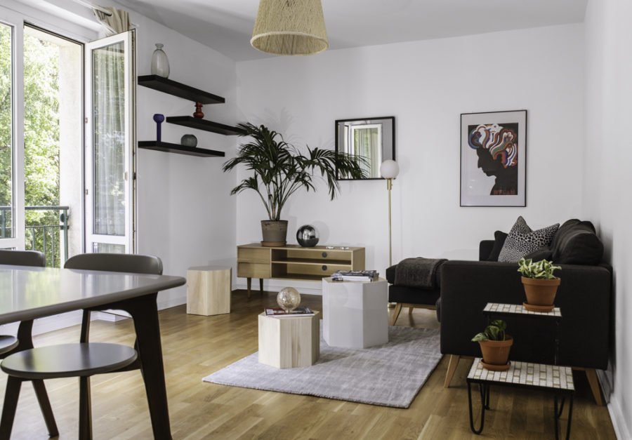 BLIBerlin's tweet photo. In unsere #Immobilie der Woche braucht man nur einziehen und sich wohlfühlen. Die vollmöblierte 2-Zimmerwohnung befindet sich #Friedrichshain zur #Miete und hat alle Annehmlichkeiten wie TV, Wlan, #Wasch- und #Spülmaschine. https://t.co/OOlDO8ODs5 #East_Side_Gallery #Wohnungen https://t.co/o1yHcQNbdc