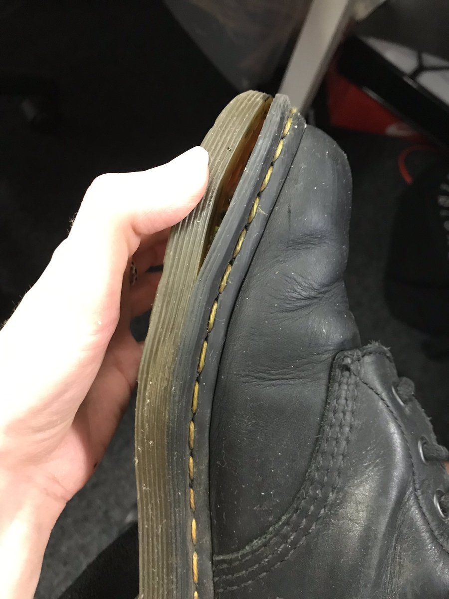 irectrib's tweet photo. @drmartens please can I get a response to my email? I’ve had my docs for life under a year and this has happened. I’ve emailed 5 times and still yet to receive a reponse? https://t.co/S8jz3MkHhw