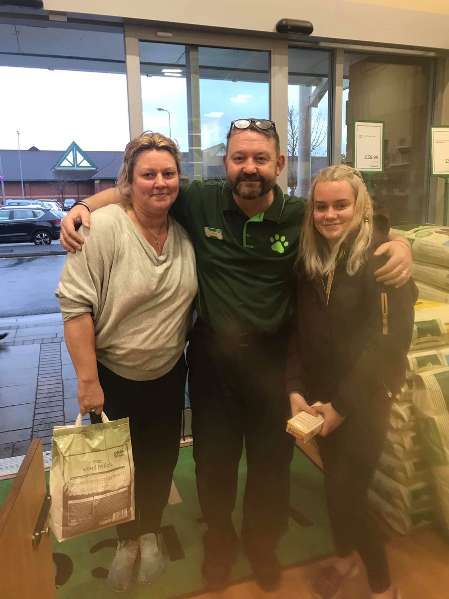 AtMalvern's tweet photo. Today a lovely lady donated £40 towards our Santa Paws Campaign! 💕 That’s 80 Christmas dinners for animals In adoption this Christmas!🎄 🐈 🐕 🐇 🐹 🥘 

Thankyou to everyone that is helping to raise money this Christmas! 💕 🐾 50p will give an Animal a Christmas dinner! 🏠 https://t.co/Dhr8HxPR4X