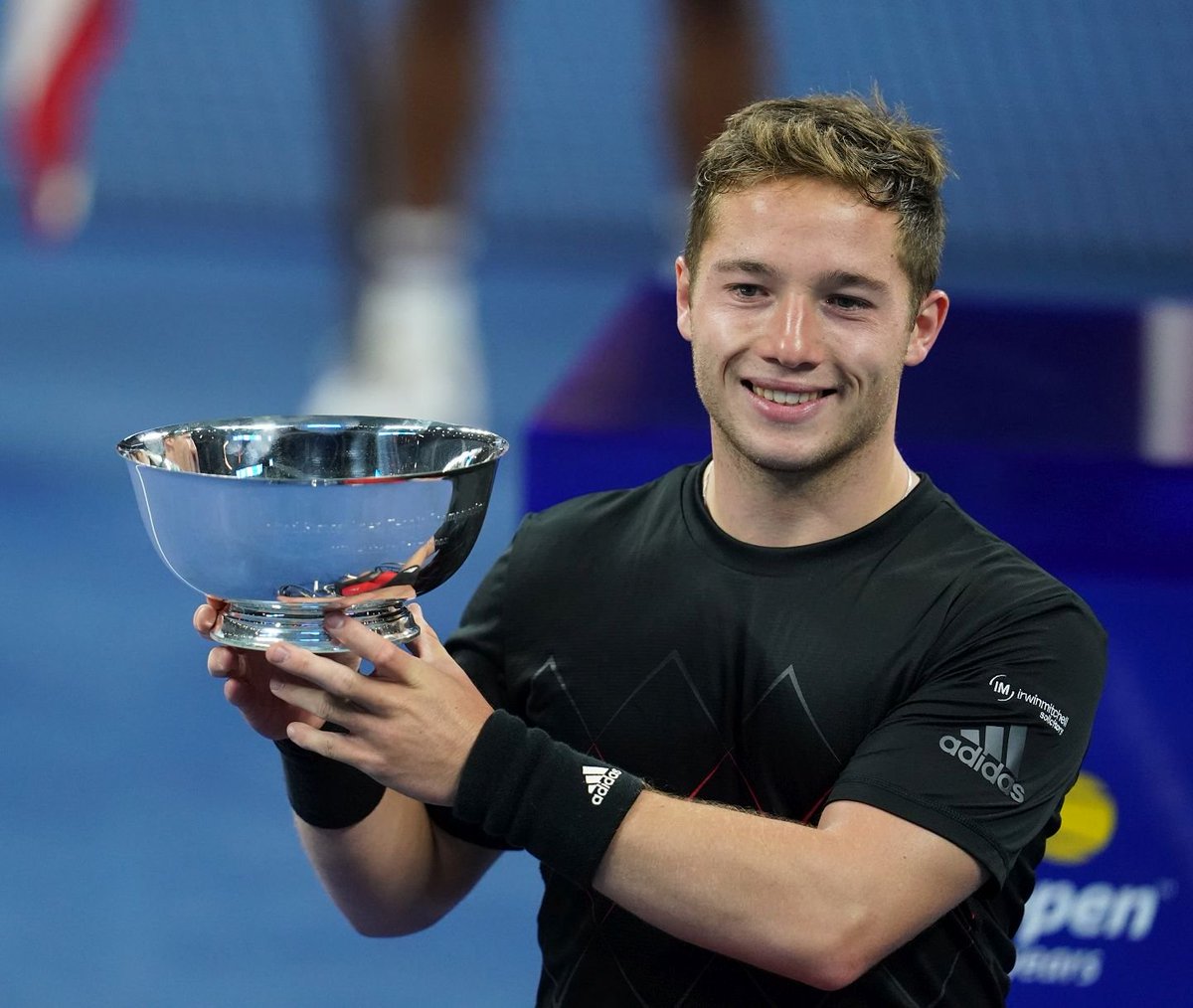 WChairTennisGB's tweet photo. HAPPY BIRTHDAY to our very own @alfiehewett6 - 2⃣1⃣ Today! 

Another fantastic season for Alfie has included

- A First @usopen Men's Singles Title
- A Second #USOpen Men's Doubles Title
- A Third @Wimbledon Men's Doubles Title

#wheelchairtennis 🎾 #BackTheBrits 🇬🇧🎁🎈 https://t.co/vMNtYngrnS