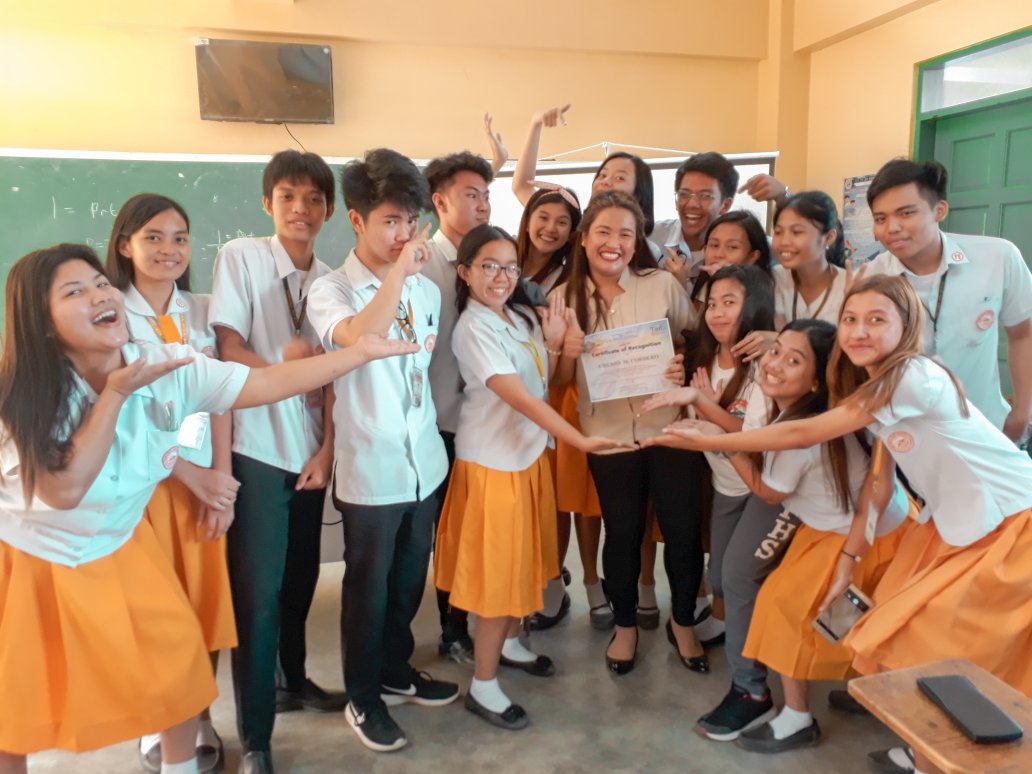 dannia_bondoc's tweet image. Congratulations, HUMSS B, especially to our Mommy Cherry!!!!❗❤🔥

#StatisticsAndProbability
#FestivalOfTeaching2018