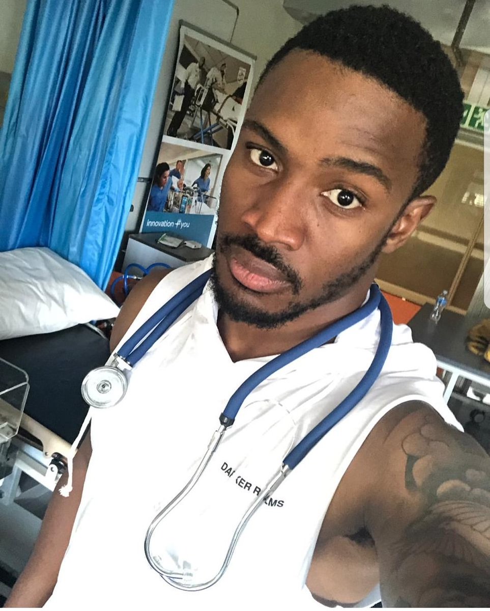 duduWagaG's tweet photo. @LungaShabalala congrats... @DJNAVES we see you too 😊😊 #Mancrush #djnaves #LungaShabalala #Docter #docters https://t.co/e4Mp62OLgb