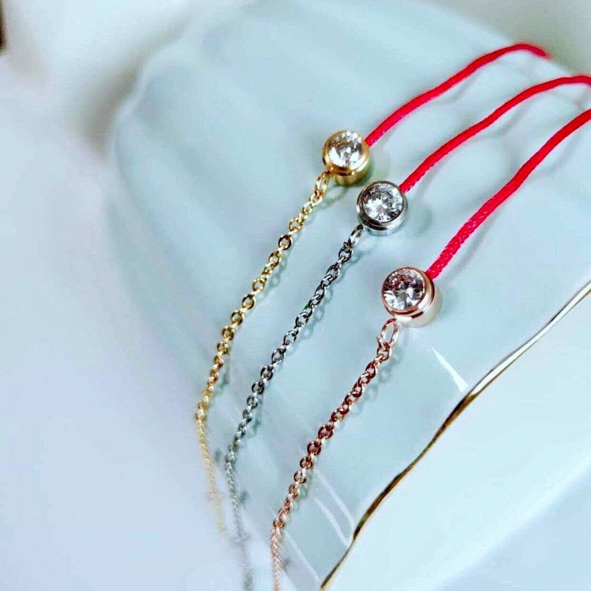 ranyyashop's tweet photo. [ รี+ฟอล ] สุ่มแจก #แจกฟรี #ด้ายแดงนําโชค 1รางวัล
บูชาเสริมดวง เสริมโชคลาภ 
ส่งให้ฟรี
สุ่มวันที่ 1 ม.ค. 62 

หากสนใจใส่ก่อนรวยก่อนมี #พร้อมส่ง
#ด้ายแดงนำโชค 
#ด้ายแดง ทั้งเรื่อง โชค🤑,ความรัก💕
การเงิน💸ผ่านพิธีกรรมมาแล้วค่ะ
ราคาเริ่มต้นที่ 159฿
สนใจ/สอบถาม Dm มาเลยน้าา😊 https://t.co/GfWWuj3nvH