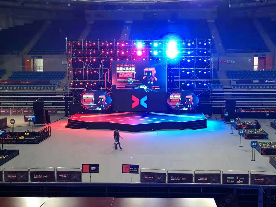 MakeXofficial's tweet photo. #2018MakeX #Championship stage is ready!
Where is our awesome Xers?🙌🙌🙌 https://t.co/7AkXWPPSbm