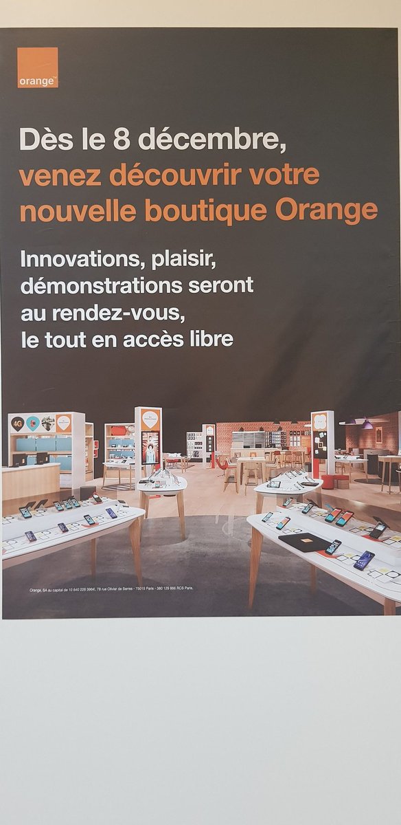 fred_turpin's tweet photo. @Stefhenry83 @OrangePACA J-2 avant l'ouverture de la nouvelle boutique #grandvar dernière journée de formation. Au top pour accueillir nos clients https://t.co/bcY6H0UbKd