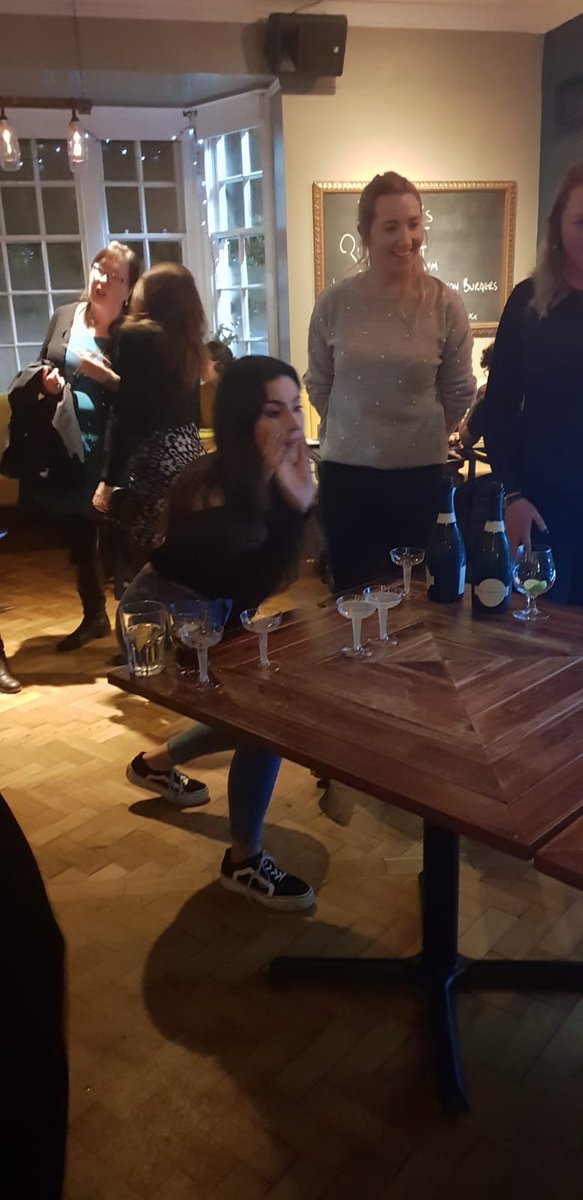 AnDY_Res_Clin's tweet image. What a great evening with the lovely @AnDY_Res_Clin team- thanks so much to @ChessellChloe @KtBrownie17 and Alice for organising us so brilliantly #Earlychristmas #Puzzling #ProseccoPong
