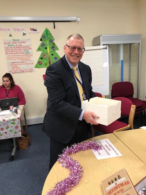StLegerHomes's tweet photo. We thought our original target of 400kg of produce for 8 local foodbanks was a difficult challenge - but in the end we raised £960 in 7 days - added to food donations means a grand total of 1062kgs of food!
#DoncasterIsGreat #MakingADifference #SLHDmad2018 #Foodbanks #TonneUp https://t.co/T3d9OnnWqi