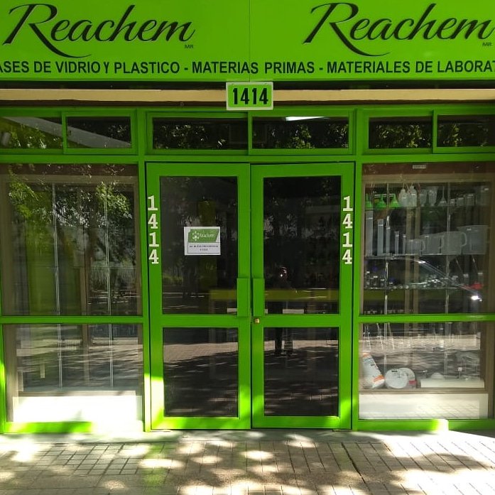 reachemchile's tweet photo. Bienvenid@s a nuestra nueva tienda en Nueva Providencia 1414.
#reachem #envases #frascos #botellas #aceiteesencial #materiaprima #crema #cosmetica #fitocosmetica #Comenzando_Navidad https://t.co/d4Zw1CavRT