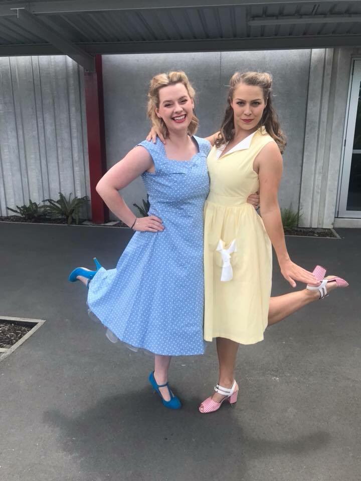 mayjem89's tweet photo. 50s dress up for the end of the school year! #madmen #schoolsout https://t.co/pwmTNLU0gw