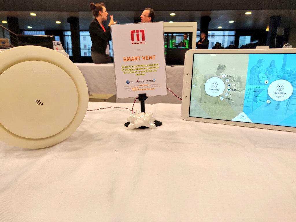 Enerbee_Harvest's tweet image. Enerbee présent a la Journée du Pôle @Minalogic ! Démo du Smart Vent, notre bouche de ventilation connectée sur le showroom produit 💨
#WeAreMinalogic