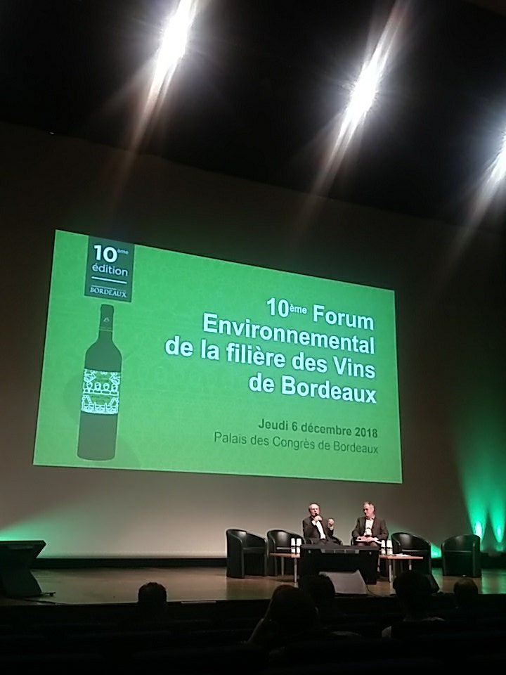 Agus_Mich's tweet photo. 10 ans d'engagement environnemental  @VinsdeBordeaux https://t.co/jIYnDL73R1