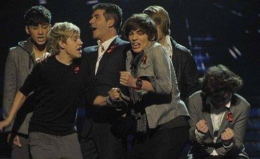 njhnninofinada's tweet image. 8th year. ❤️☝️

#8YearsofOneDirection

©️