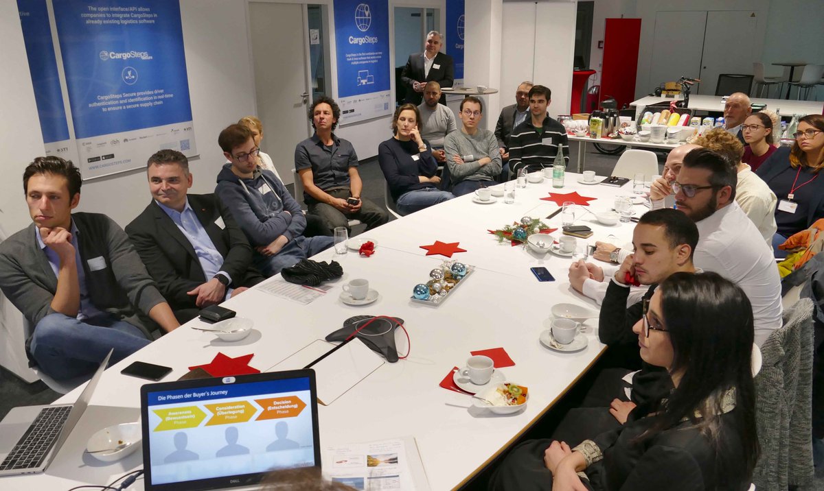 HOLM_Ffm's tweet photo. Advents-Gründerfrühstück im House of Logistics and Mobility (HOLM) - Marco Stefankiewicz und Torsten Schimpf (Groworks) sprechen über Effizienz durch Inbound-Marketing @HOLM_Ffm #logmob18 #startup @hmwevl  #entrepreneurship #entrepreneur @MathiasSamson__ #Frankfurt #Hessen https://t.co/WsOxJHZ1cj