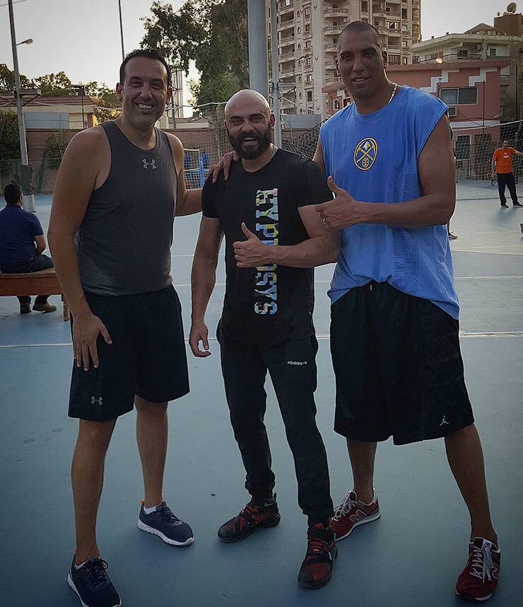 AhmedSalahhosny's tweet image. فكرت أغير و اروح العب رياضه مختلفه عن الجري والجيم و حصل الي حصل ... انا أسف